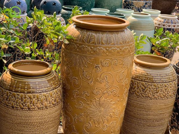 lu đựng nước trang trí sân vườn
