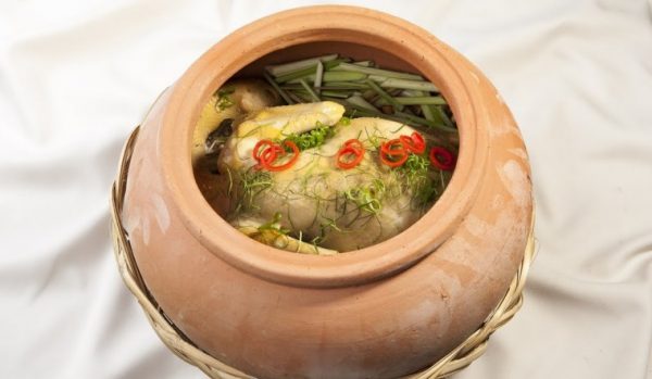 nồi đất nấu ăn