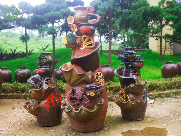 thác nước bằng gốm